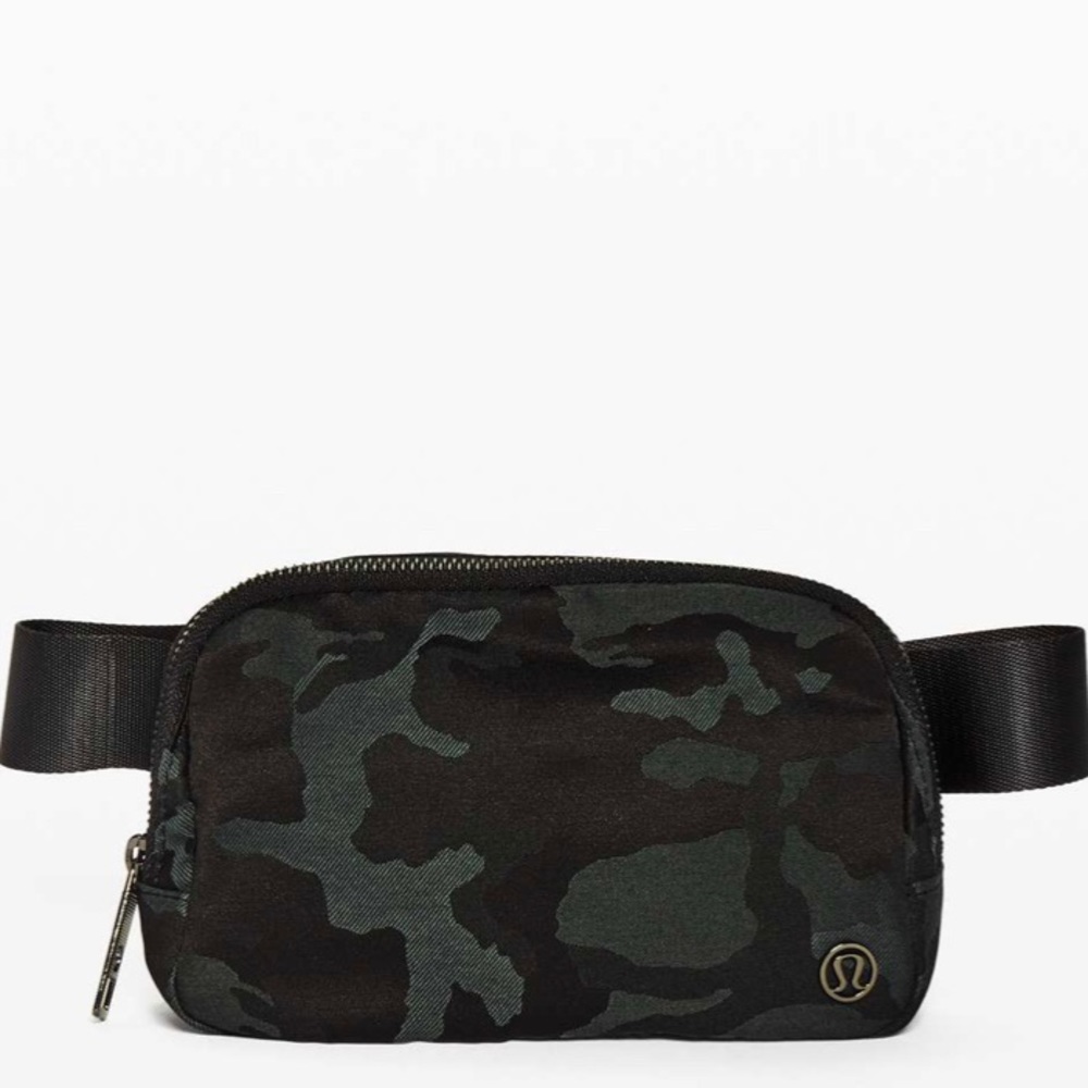 NWT Lululemon Everywhere Belt Bag * 1L